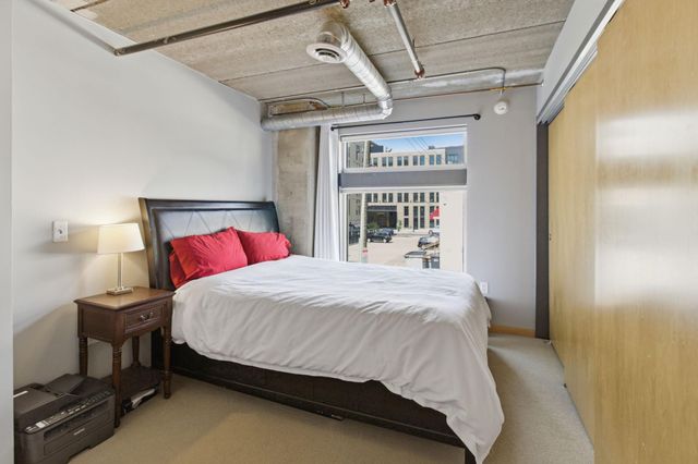 710 N 4th St W114, Minneapolis, MN 55401