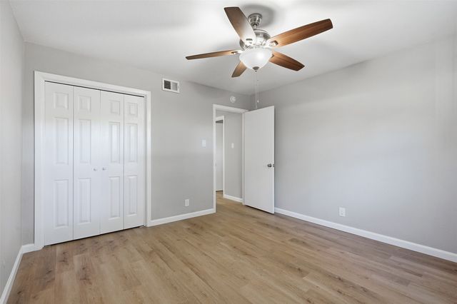 1401 Forest Edge Drive 8, Arlington, TX 76013