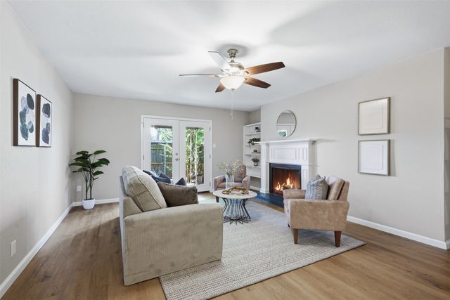 1401 Forest Edge Drive 8, Arlington, TX 76013