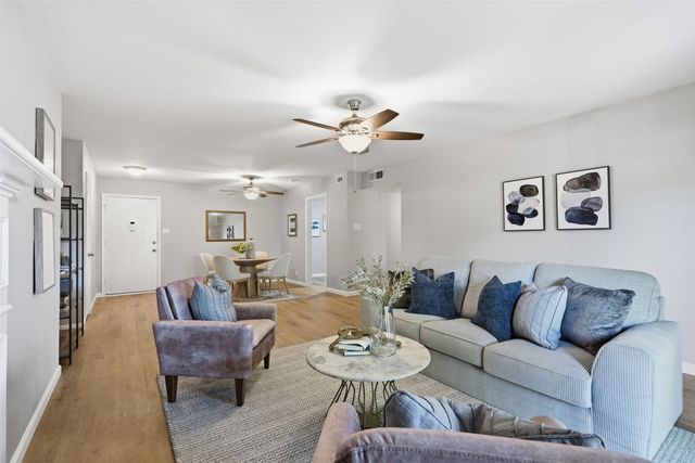 1401 Forest Edge Drive 8, Arlington, TX 76013