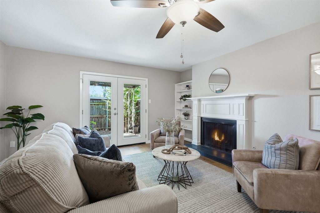 1401 Forest Edge Drive 8, Arlington, TX 76013