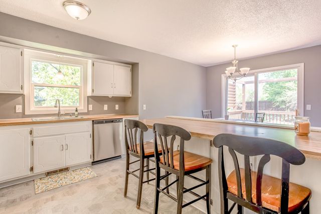 3625 115th Avenue NW, Coon Rapids, MN 55433