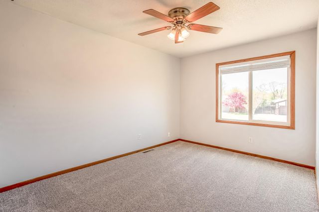 3625 115th Avenue NW, Coon Rapids, MN 55433
