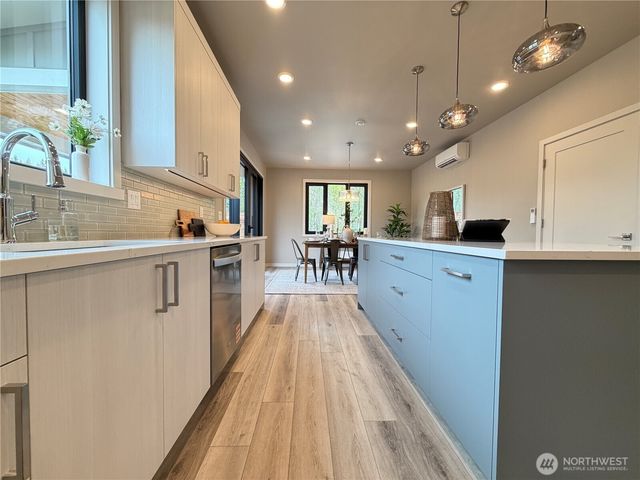 4314 Creston Way, Bellingham, WA 98226
