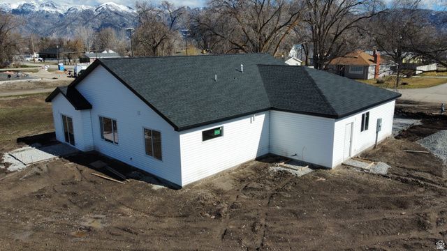 2305 N 3900 W, Corinne, UT 84307