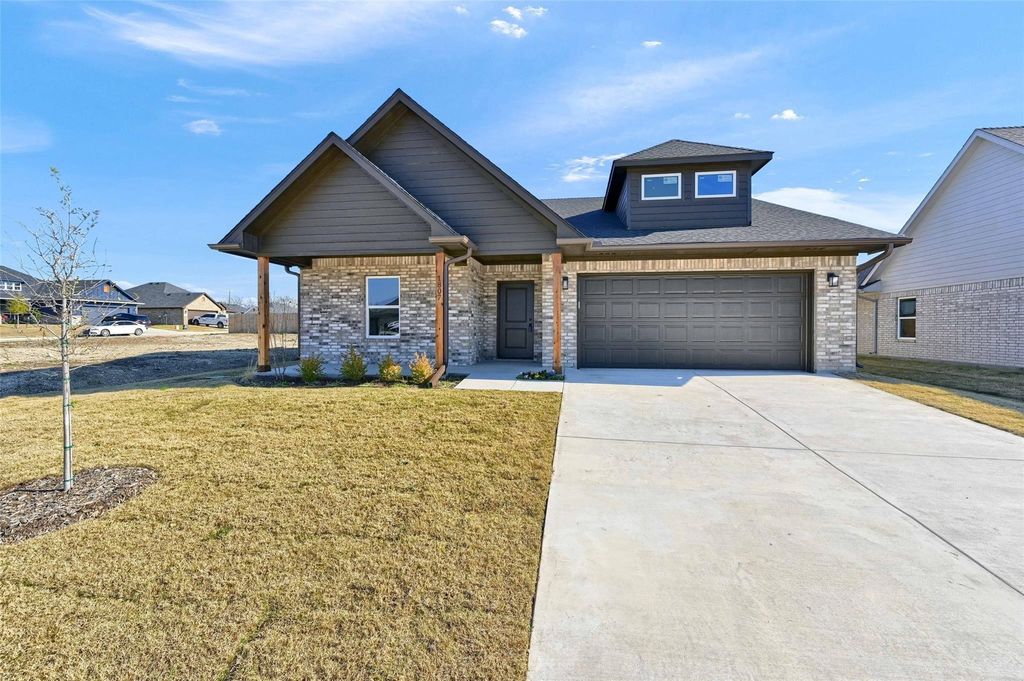 1807 Boxwood Drive, Sherman, TX 75092