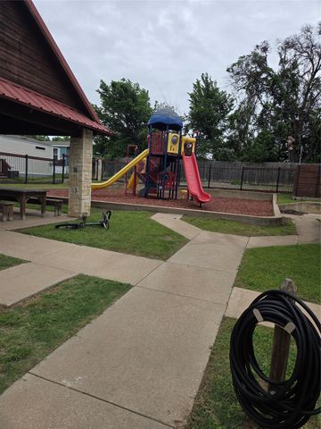424 N Broadway Street 157, Joshua, TX 76058