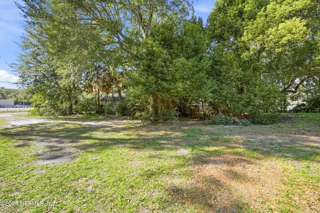 3084 PARENTAL HOME Road, Jacksonville, FL 32216