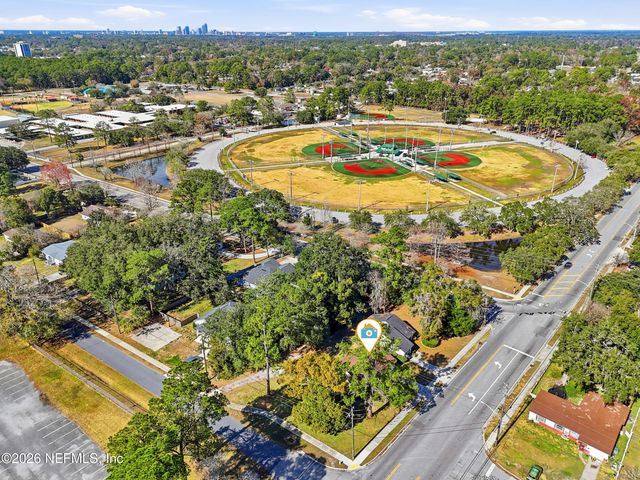 3084 PARENTAL HOME Road, Jacksonville, FL 32216