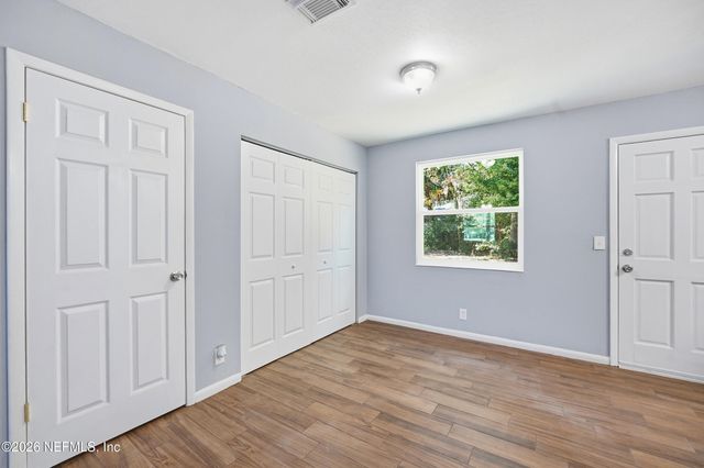 3084 PARENTAL HOME Road, Jacksonville, FL 32216