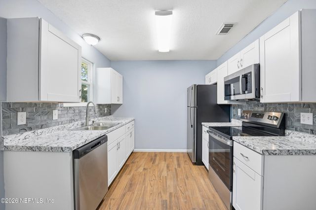 3084 PARENTAL HOME Road, Jacksonville, FL 32216