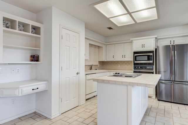 4718 Natchez Trace, Lubbock, TX 79424