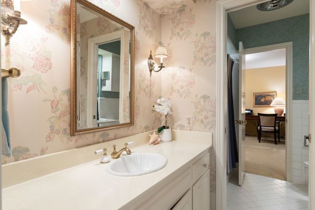 6950 Midcrest Drive, Dallas, TX 75254