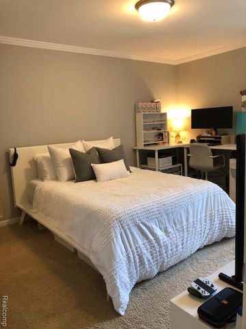 725 Randolph Street 218, Northville, MI 48167