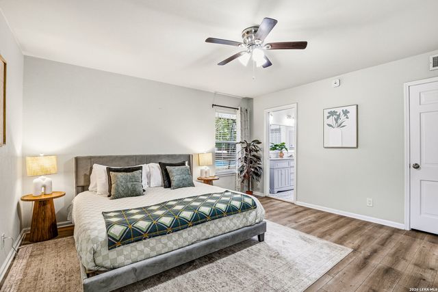 100 Northcrest, Castle Hills, TX 78213