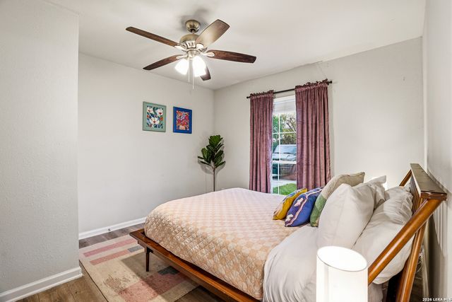 100 Northcrest, Castle Hills, TX 78213