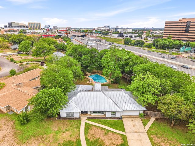 100 Northcrest, Castle Hills, TX 78213
