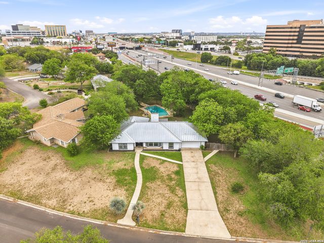 100 Northcrest, Castle Hills, TX 78213