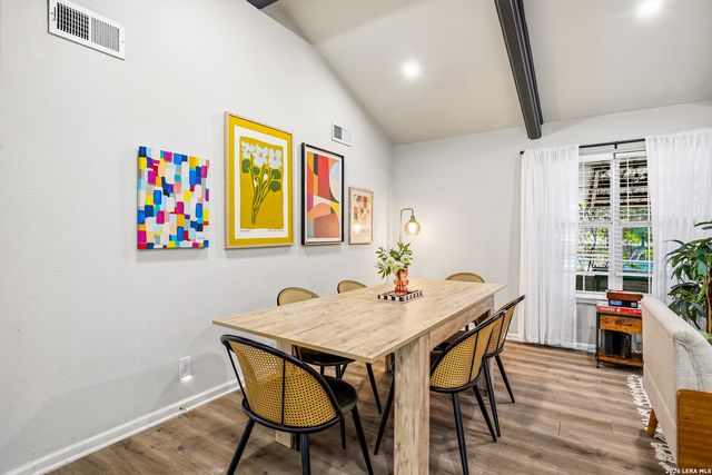 100 Northcrest, Castle Hills, TX 78213