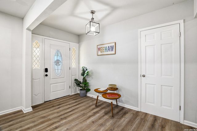 100 Northcrest, Castle Hills, TX 78213