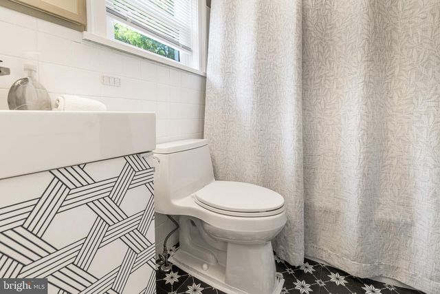 1910 MAPLEWOOD AVE, Abington, PA 19001
