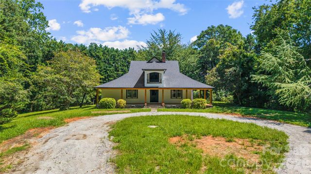 103 Hyde Avenue, Tryon, NC 28782