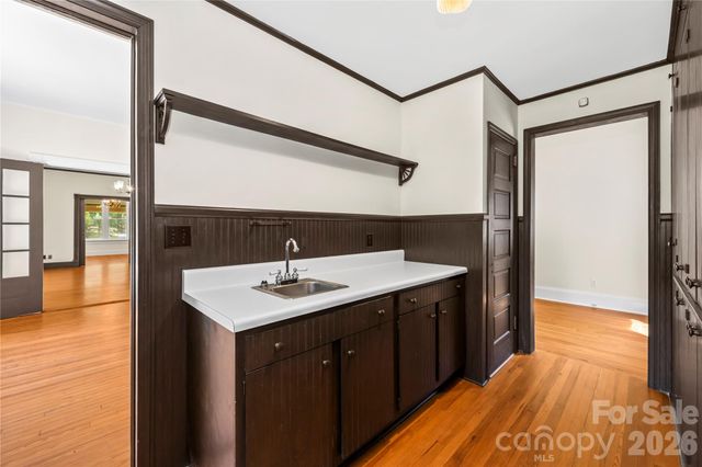 103 Hyde Avenue, Tryon, NC 28782