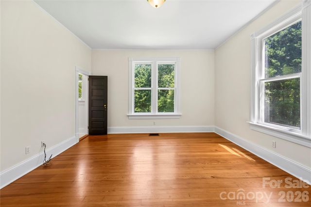 103 Hyde Avenue, Tryon, NC 28782