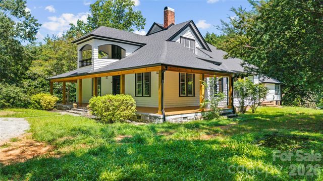 103 Hyde Avenue, Tryon, NC 28782