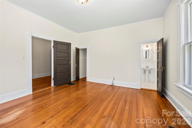 103 Hyde Avenue, Tryon, NC 28782