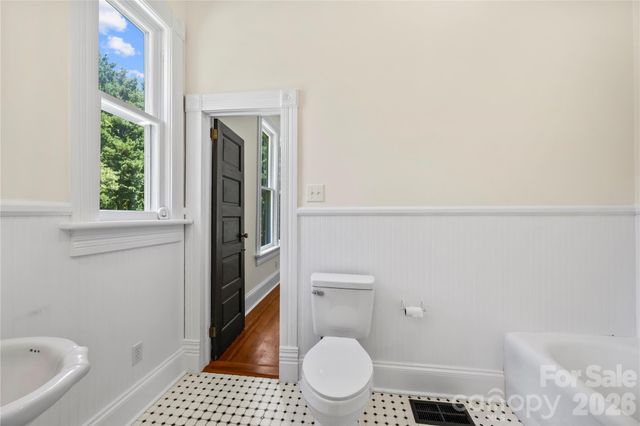103 Hyde Avenue, Tryon, NC 28782