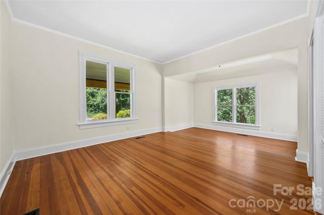 103 Hyde Avenue, Tryon, NC 28782