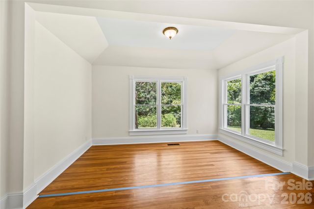 103 Hyde Avenue, Tryon, NC 28782