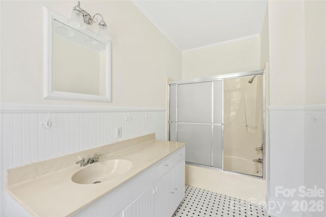 103 Hyde Avenue, Tryon, NC 28782