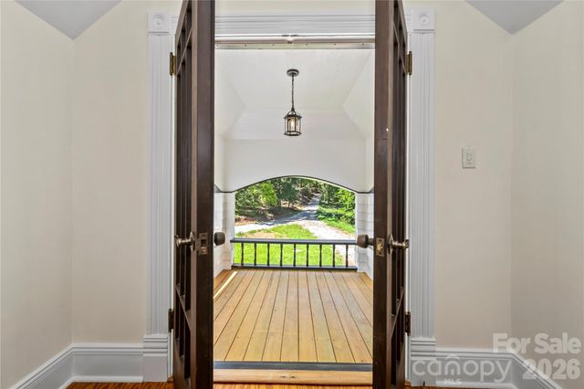 103 Hyde Avenue, Tryon, NC 28782