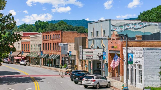 103 Hyde Avenue, Tryon, NC 28782