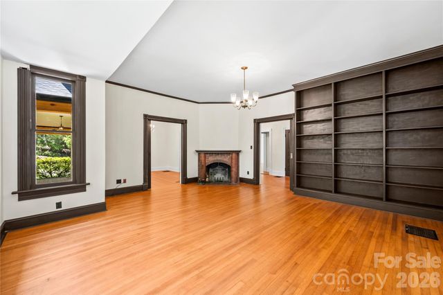 103 Hyde Avenue, Tryon, NC 28782
