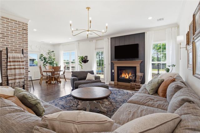 6405 SW Heritage Avenue, Bentonville, AR 72713