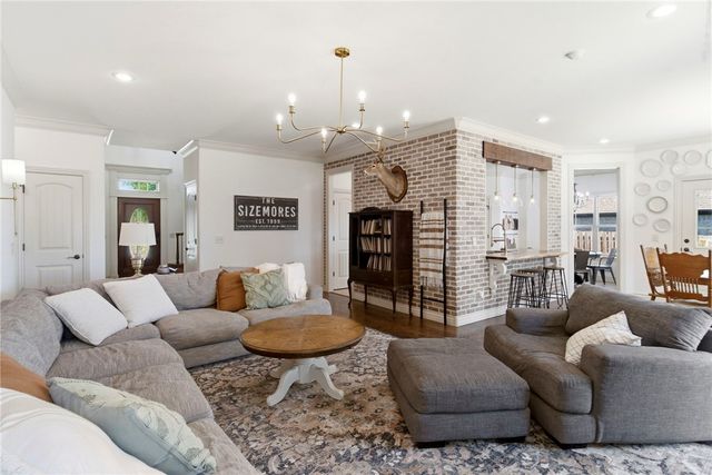 6405 SW Heritage Avenue, Bentonville, AR 72713