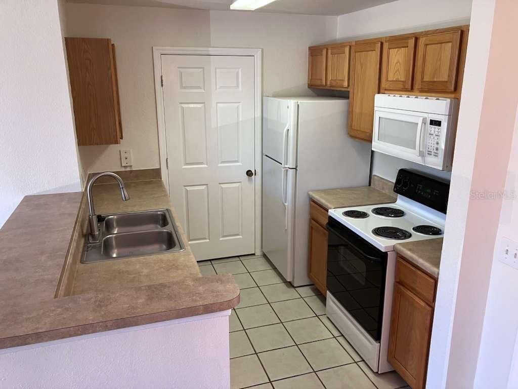 Image 16 of property listing at 4850 51ST STREET W 1203, Bradenton, FL 34210