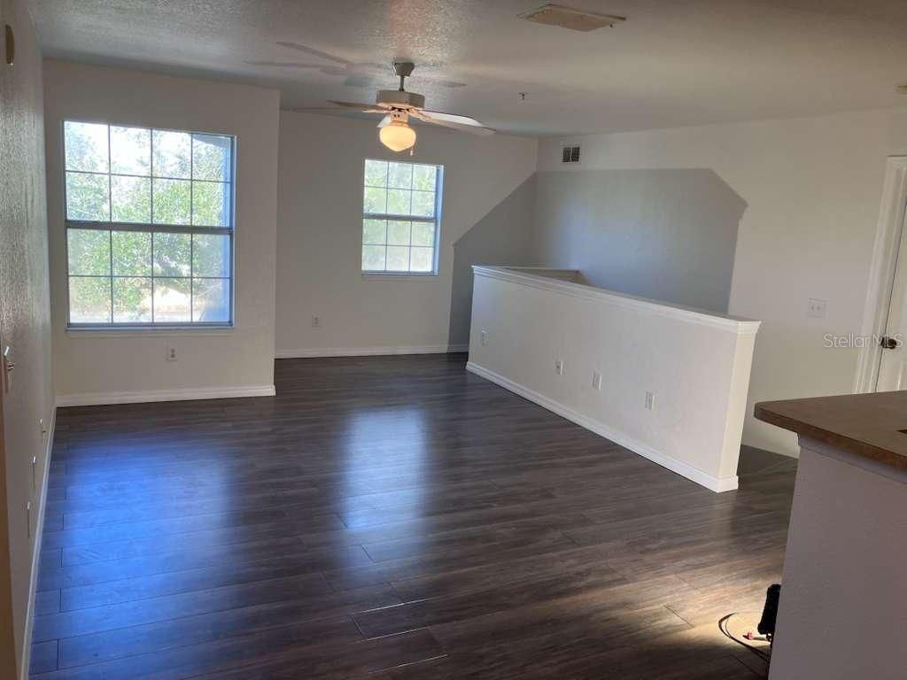 Image 8 of property listing at 4850 51ST STREET W 1203, Bradenton, FL 34210