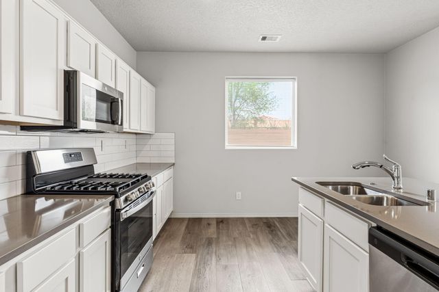 9519 Sage Ranch Court SW, Albuquerque, NM 87121