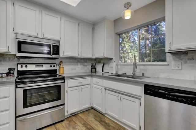 13202 Quaker Hill Cross, Nevada City, CA 95959