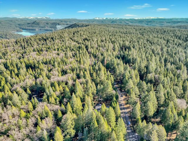 13202 Quaker Hill Cross, Nevada City, CA 95959