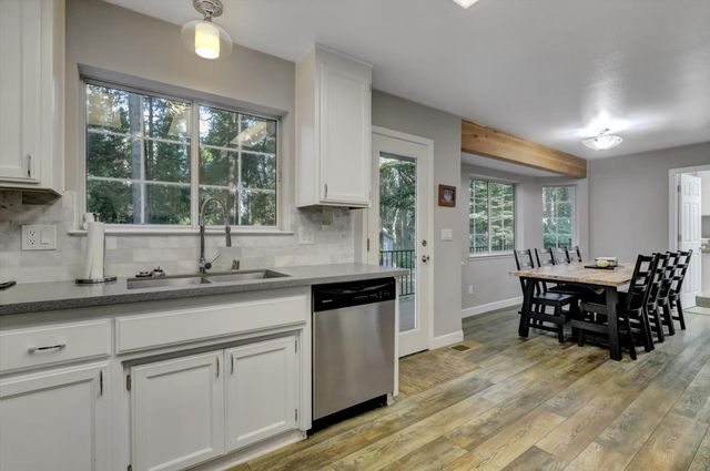 13202 Quaker Hill Cross, Nevada City, CA 95959