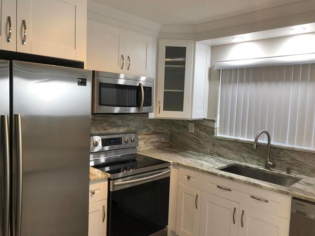 15090 Ashland Place, Delray Beach, FL 33484