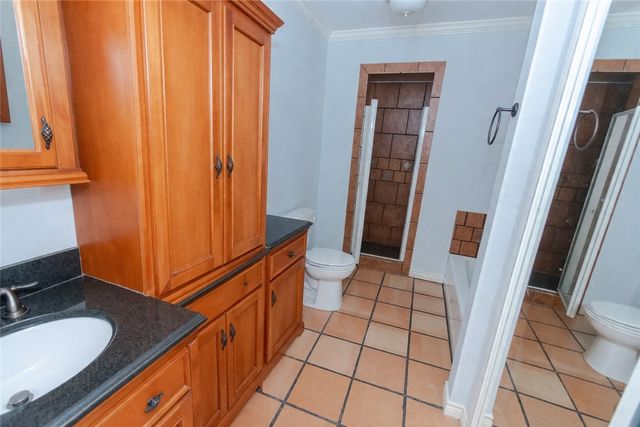 1815 Live Oak Dr, Portland, TX 78374