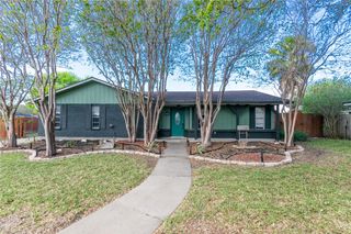 1815 Live Oak Dr, Portland, TX 78374