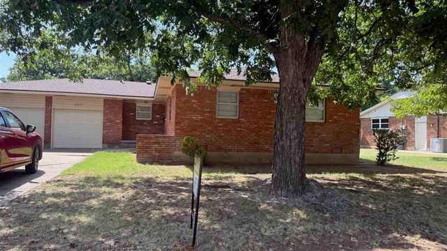507 NW 40th, Lawton, OK 73505