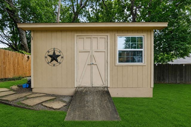 3636 Charles Street, North Richland Hills, TX 76180